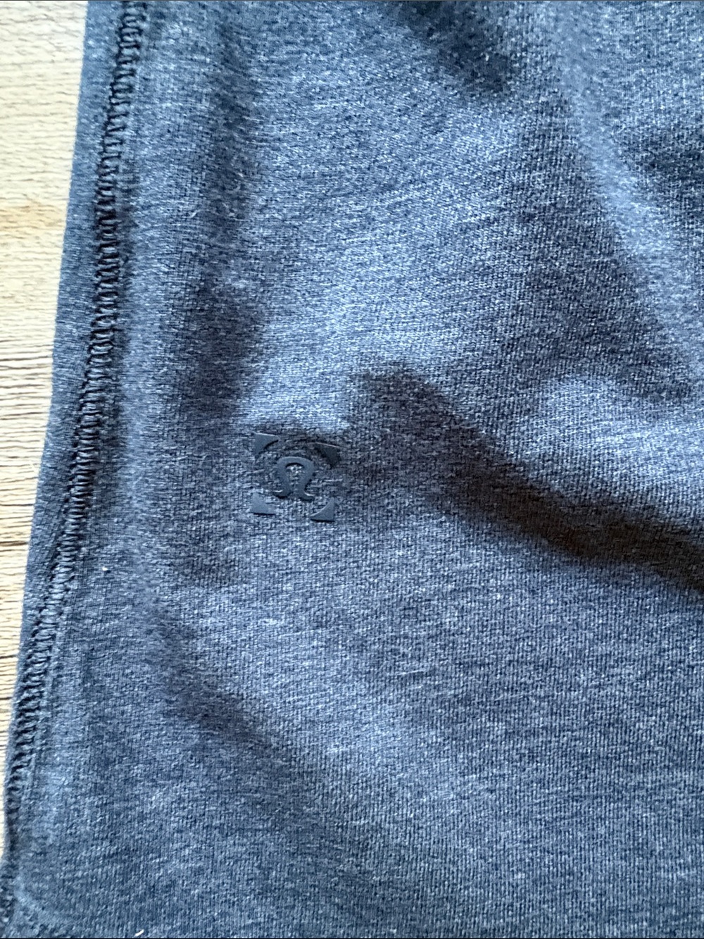 Lululemon Men's Classic Crew Neck T-Shirt - Navy - Picture 3 of 3
